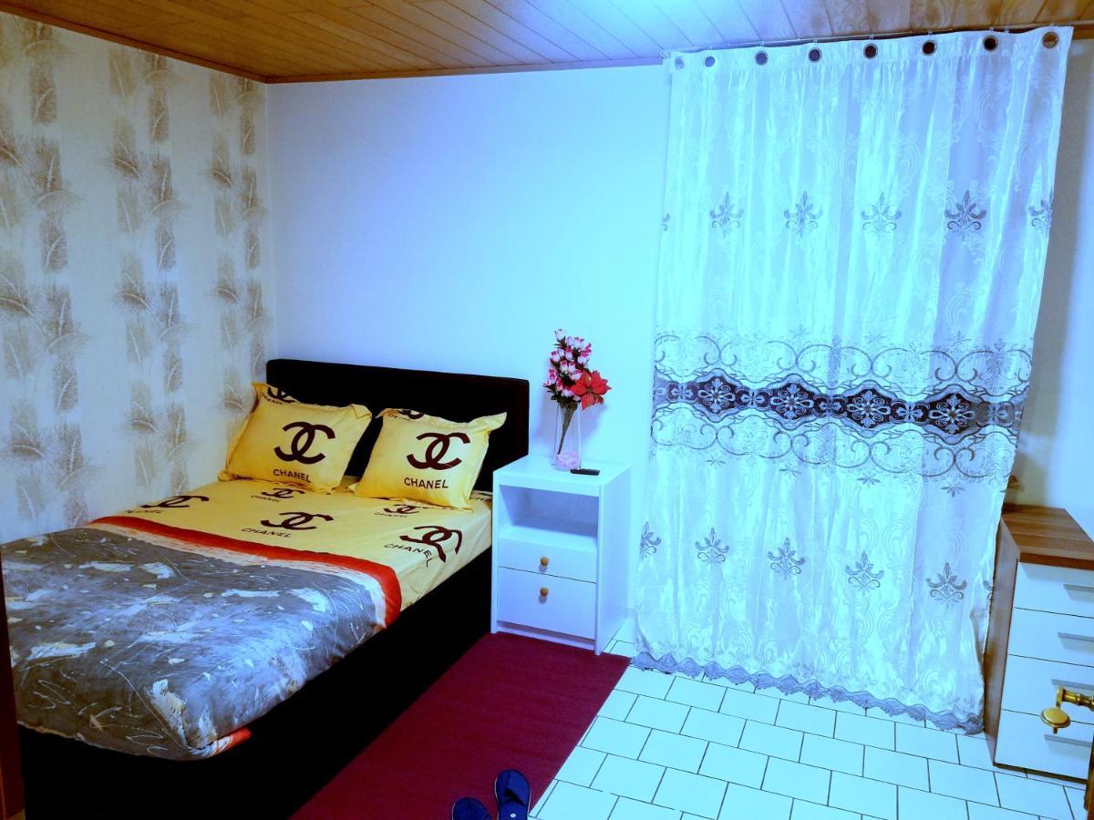 Ferienwohnung In Friedberg 弗里德伯格 外观 照片